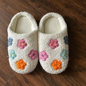 Wonder Nation Kids Slippers with Colorful Flowers